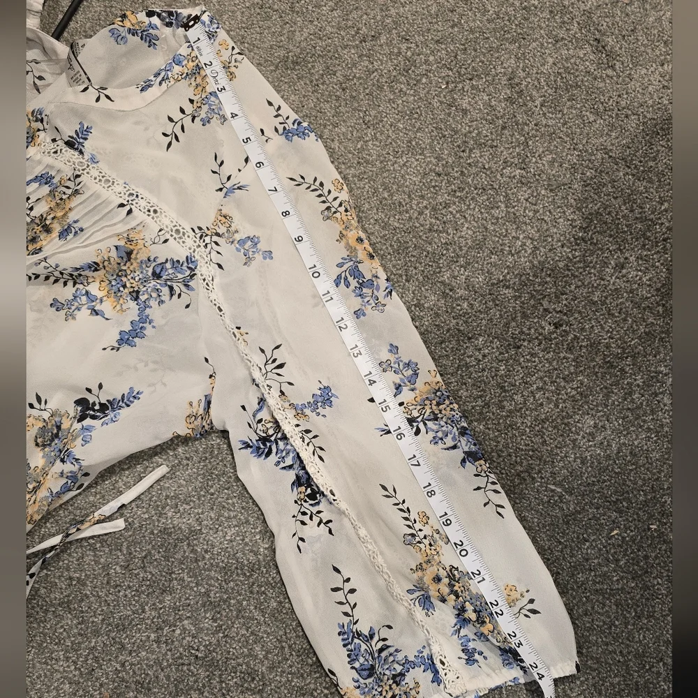 American Rag Blouse - Picture 7 of 7